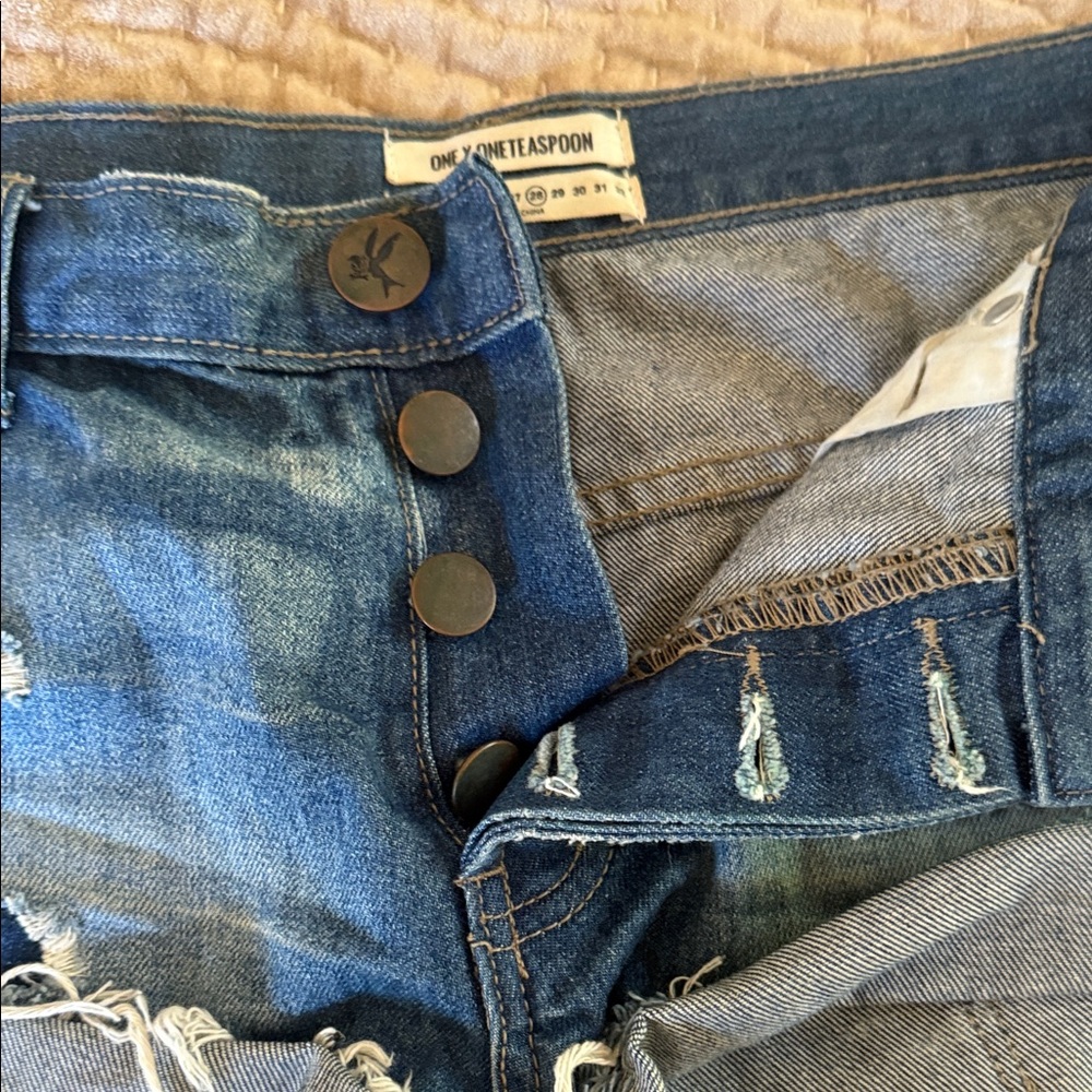 One Teaspoon bandits Distressed Denim Shorts - Picture 3 of 8
